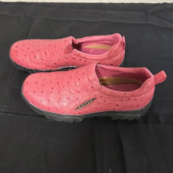 Clogs - Picture 2 of 4